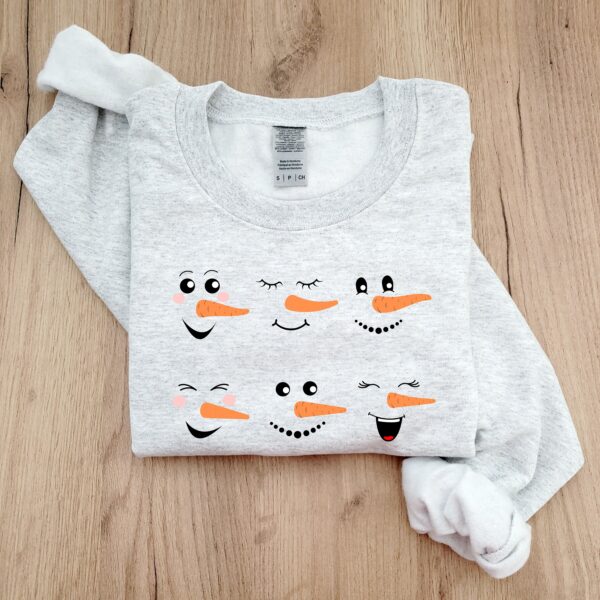 vintage snowman sweatshirt for women featuring fun snowman faces ideal for christmas and winter celebrations z50nr scaled