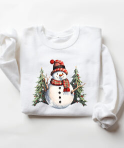 vintage snowman sweatshirt for women with christmas design and comfortable fit ideal for holiday gatherings and festive celebrations os6fm scaled