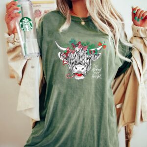 vintage t shirt be merry and bright christmas cow shirt funny animal lover design for farm christmas celebrations avm5h scaled