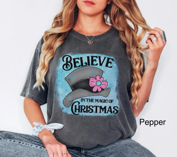 vintage t shirt believe in the magic of christmas frosty hat snowman design oversized tee for holiday celebrations and festive wear 1nmir