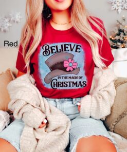 vintage t shirt believe in the magic of christmas frosty hat snowman design oversized tee for holiday celebrations and festive wear 84qjg