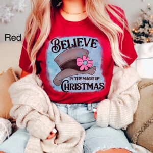 vintage t shirt believe in the magic of christmas frosty hat snowman design oversized tee for holiday celebrations and festive wear 84qjg