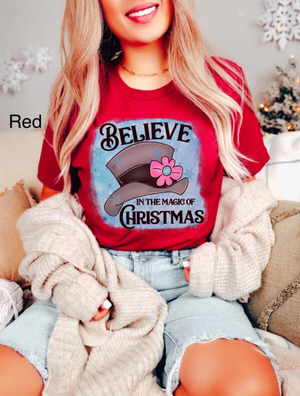 vintage t shirt believe in the magic of christmas frosty hat snowman design oversized tee for holiday celebrations and festive wear 84qjg