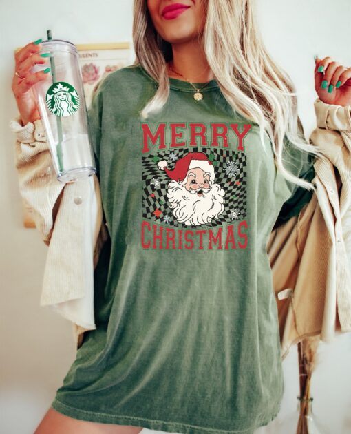 vintage t shirt checkered merry christmas santa shirt for family gatherings retro xmas design ideal for holiday parties