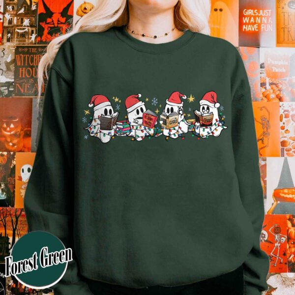 vintage t shirt christmas ghost reading sweatshirt for book lovers featuring cute spooky ghost design ideal for halloween and holiday celebrations cnrgj