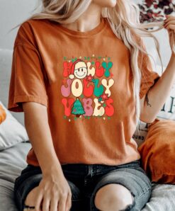 vintage t shirt comfort colors holly jolly vibes christmas tree design for women funny christmas shirt merry christmas theme ljw7e scaled