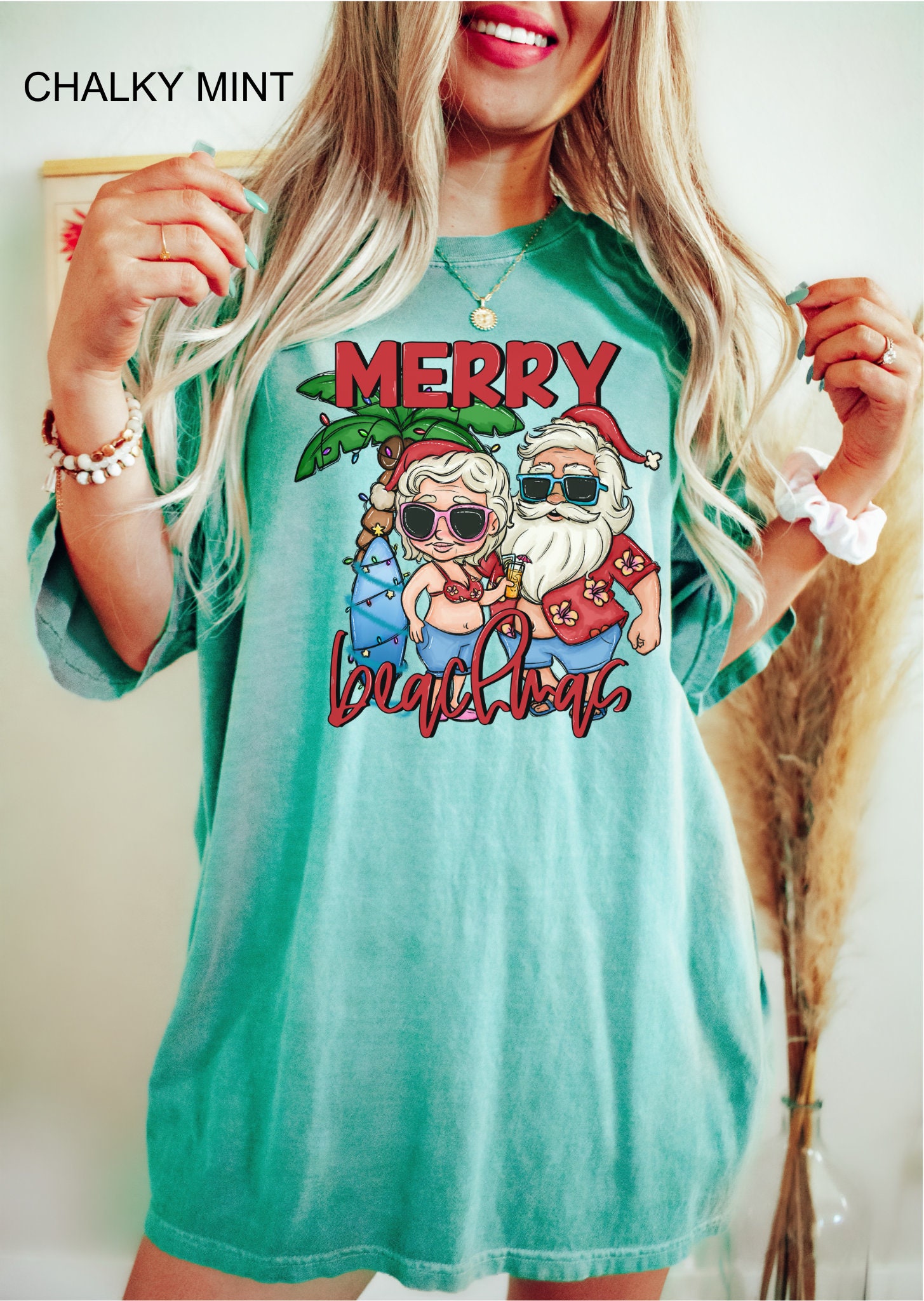 vintage t shirt comfort colors merry beachmas tee with mr and mrs claus design for tropical christmas beach vacation 8nuda