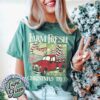 Vintage T Shirt Farm Fresh Christmas Tree Design Comfort Colors with Merry Christmas Theme for Women Winter Wardrobe 21 vintage t shirt farm fresh christmas tree design comfort colors with merry christmas theme for women winter wardrobe j0fhl