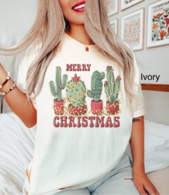 vintage t shirt for christmas cactus lovers comfort colors western style tee with howdy design and plant theme ajkzq