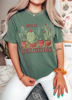 vintage t shirt for christmas cactus lovers comfort colors western style tee with howdy design and plant theme ibz46
