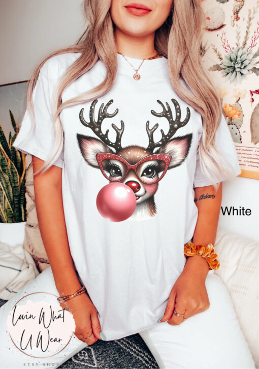 vintage t shirt funny christmas reindeer blowing bubble with glasses oversized holiday tee for festive celebrations v8kls