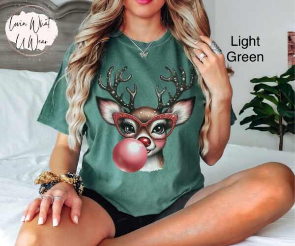 vintage t shirt funny christmas reindeer blowing bubble with glasses oversized holiday tee for men and women dq5jf