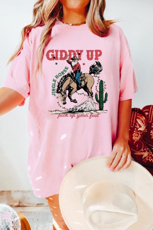 vintage t shirt giddy up jingle horse cowboy santa graphic tee for christmas holiday rodeo fans and western lovers 25aiu