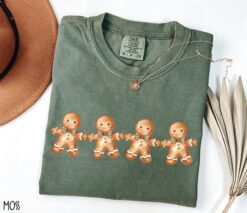 Vintage T Shirt Gingerbread Christmas Shirt for Women in Comfort Colors with Minimalist Design for Holiday Celebrations