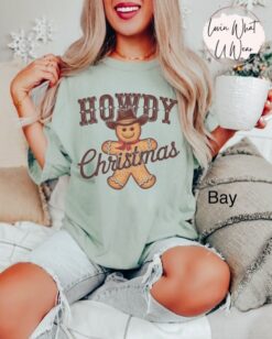Vintage T Shirt Gingerbread Man Cowboy Christmas Design Comfort Colors Oversized Howdy Holiday Tee for Western Style Festivities