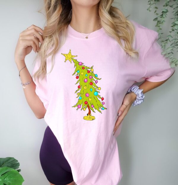 vintage t shirt grumpy christmas tree design funny holiday tee for women whimsical xmas apparel perfect for festive gatherings e76gn