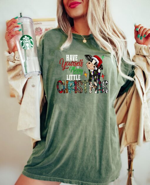 vintage t shirt have yourself merry little christmas design funny cow print western country style for holiday celebrations fknlp scaled