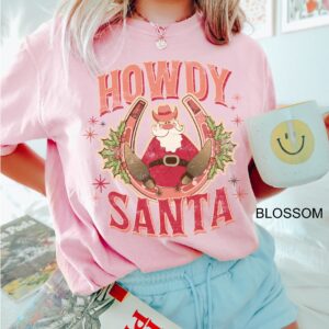 vintage t shirt howdy santa western christmas t shirt oversized retro cowboy design for holiday celebrations aisls