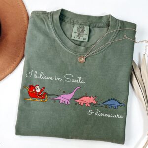 vintage t shirt i believe in santa and dinosaurs funny christmas shirt for dinosaur lovers and teachers 8pejx scaled