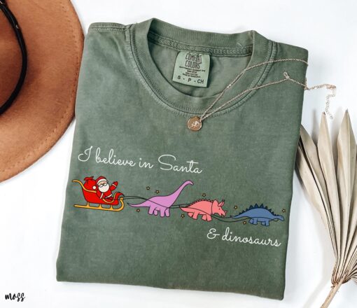 vintage t shirt i believe in santa and dinosaurs funny christmas shirt for dinosaur lovers and teachers 8pejx scaled