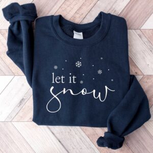 vintage t shirt let it snow design winter sweatshirt for women featuring a fun holiday theme ideal for winter lovers and christmas celebrations 5j63w scaled