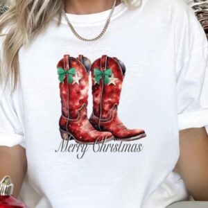 vintage t shirt merry christmas cowgirl boot graphic tee western style holiday shirt for ranch lovers jmd3t