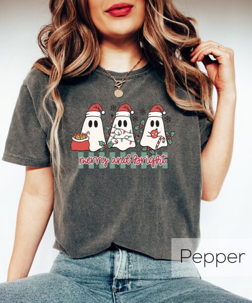 vintage t shirt merry christmas ghost design funny xmas graphic tee for holiday celebrations and festive gatherings fardr