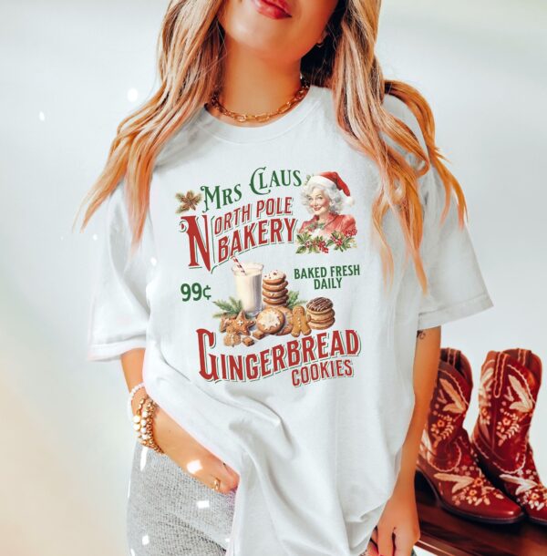 vintage t shirt mrs claus gingerbread bakery design for christmas cookies baking retro north pole theme ltmmj