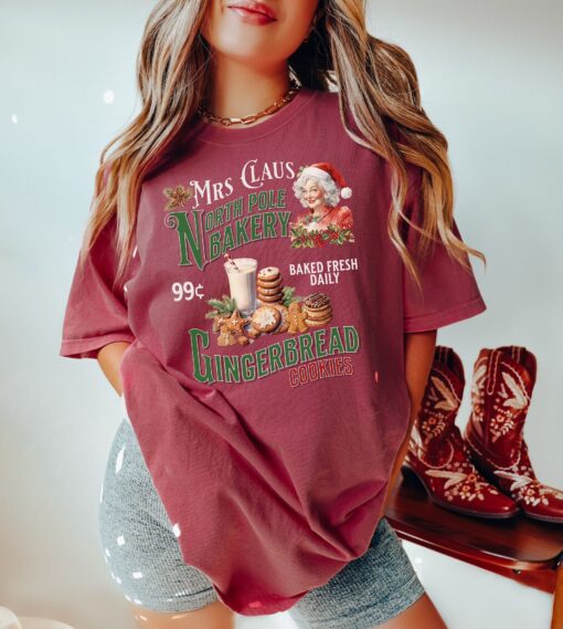 vintage t shirt mrs claus gingerbread bakery design for christmas cookies baking retro north pole theme slmyb