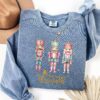vintage t shirt nutcracker merry christmas sweatshirt comfort colors design for women fun holiday apparel ufz1m