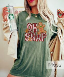 vintage t shirt oh snap gingerbread tee funny christmas shirt with glitter design for holiday celebrations hlw9u