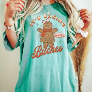 vintage t shirt retro christmas baking shirt for baking season with gingerbread cookie design ideal for christmas baking crew z9opp