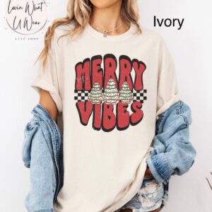 vintage t shirt retro christmas design oversized checkered tee with merry vibes and cute christmas cakes for holiday celebrations 2yrqm