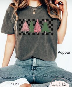 vintage t shirt retro christmas tree design oversized boho pink tee for winter holidays and festive gatherings tfnok