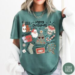 Vintage T Shirt Retro Merry Christmas Tee in Comfort Colors for Women with Trendy Holiday Design and Unique Christmas Theme