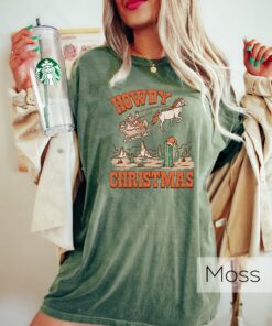 vintage t shirt retro western howdy christmas crewneck shirt for cowboys and cowgirls with unique holiday design vstl3