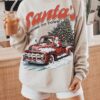 vintage t shirt santas coming to town sweatshirt oversized crewneck featuring vintage santa claus design for country christmas celebrations gq34r