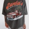 vintage t shirt santas coming to town tee unisex comfort colors oversize shirt for country christmas celebrations and festive fun m7l2r