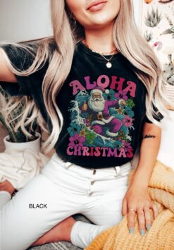 Vintage T-Shirt Surfing Santa Aloha Christmas Tee Hawaiian Style Mele Kalikimaka Funny Christmas Shirt for Holiday Parties