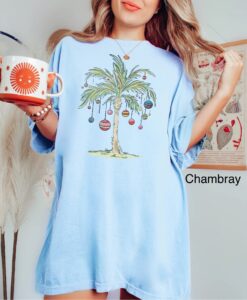vintage t shirt tropical christmas palm tree design comfort colors family matching tee for beach parties and holiday celebrations n4vbm
