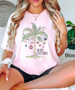 vintage t shirt tropical christmas palm tree design merry christmas tee for family beach gatherings and holiday celebrations zisn3