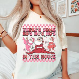 vintage t shirt twerking santa christmas shirt funny holiday tee with theres some hos hos hos in this house design em53o