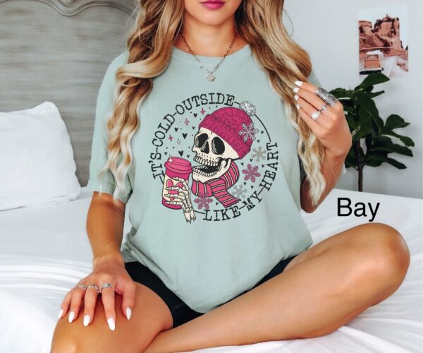 vintage t shirt womens funny valentines day skull design cold like my heart oversized tee for winter and coffee lovers h2ink