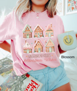 Vintage T Shirts Retro Womens Christmas Gingerbread House Tee Oversized Comfort Colors Holiday T Shirt for Winter Celebrations