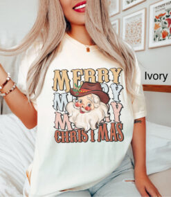 Vintage T Shirts Womens Cowboy Santa T-Shirt Western Style Merry Christmas Holiday Tee in Comfort Colors for Festive Occasions
