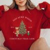 vintage winnie the pooh christmas sweatshirt classic design for holiday celebrations featuring iconic pooh and christmas tree graphics mbbxz