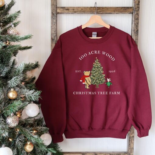 vintage winnie the pooh christmas sweatshirt classic design for holiday celebrations featuring iconic pooh and christmas tree graphics mus0u scaled