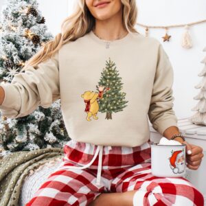 vintage winnie the pooh christmas sweatshirt classic design with christmas tree print for holiday celebrations zpikk