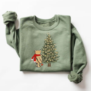 vintage winnie the pooh christmas sweatshirt classic pooh sweater with christmas tree design for holiday celebrations xfzr6