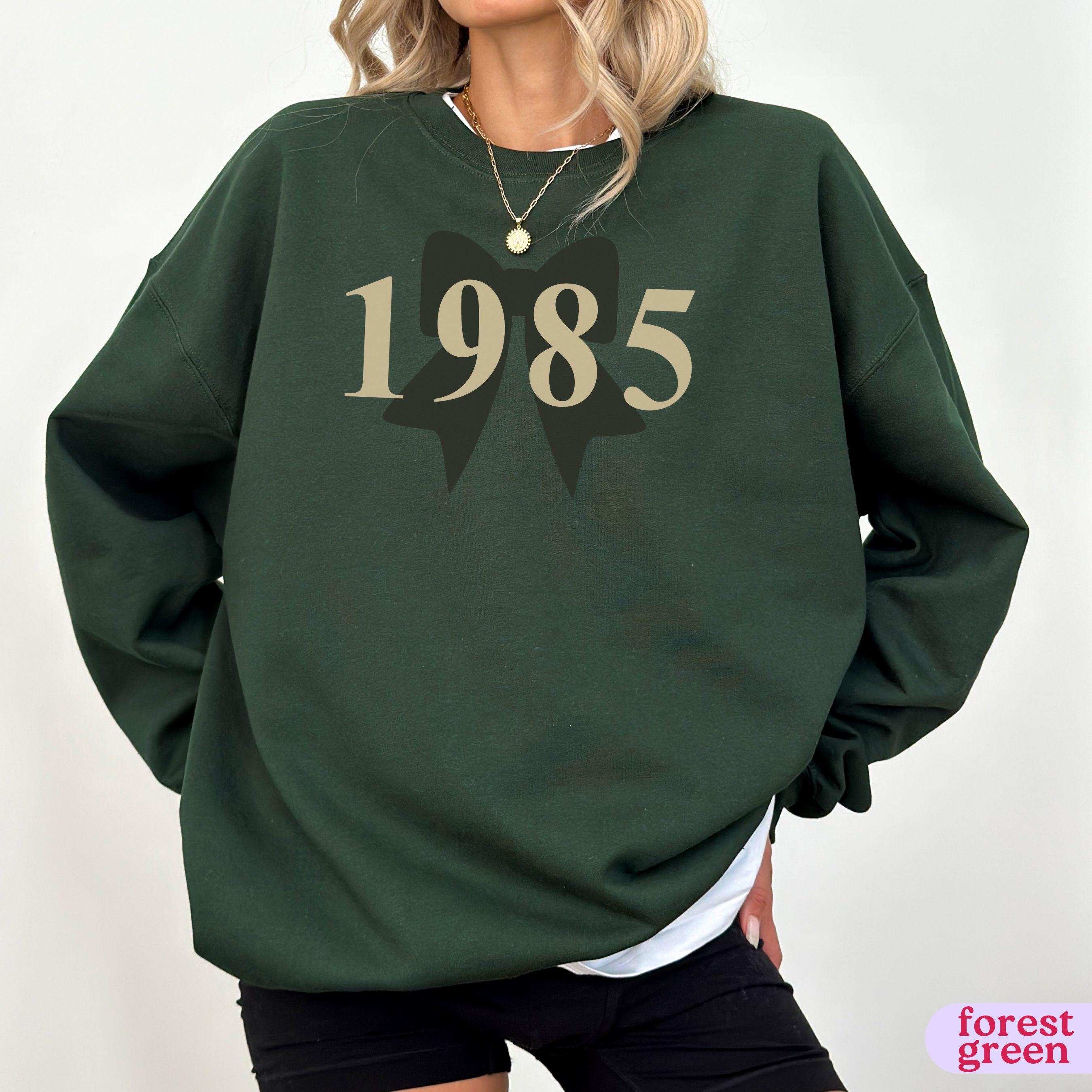 1985 40th birthday sweatshirt coquette crewneck pullover for birthday party unique birth year sweater gift idea le7ac